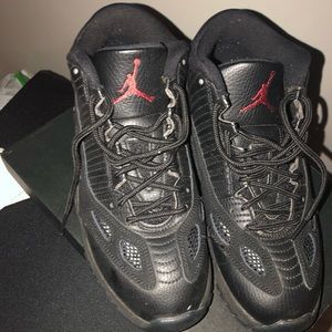 Air Jordan 11 Retro Low “Referee”